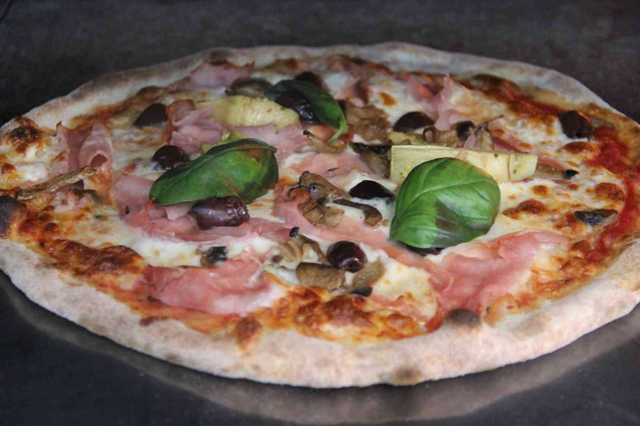 Pizza Capriciosa 32 cm