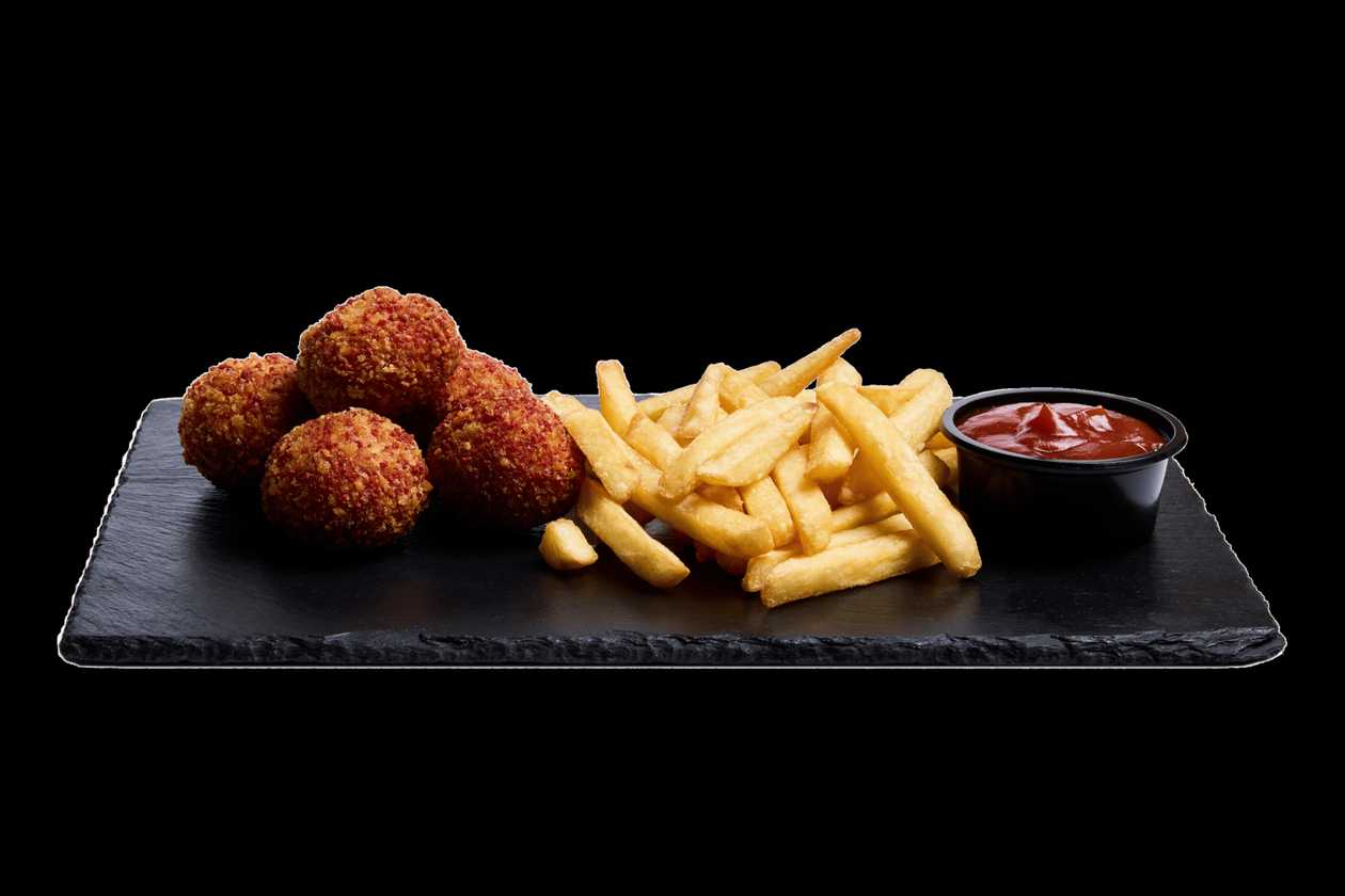 13. Vištienos kamuoliukai su fri