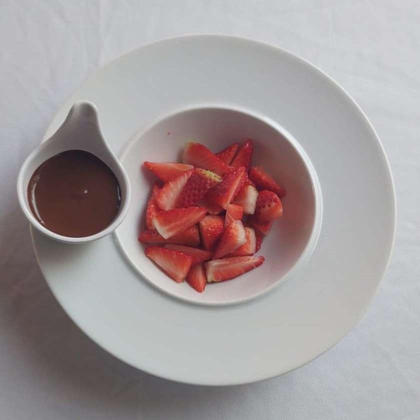 Kids' Strawberries with Nutella