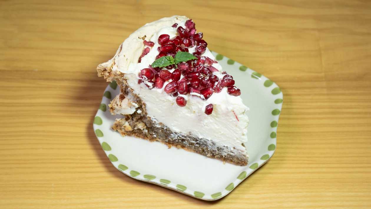 POMEGRANATE WALNUT CAKE