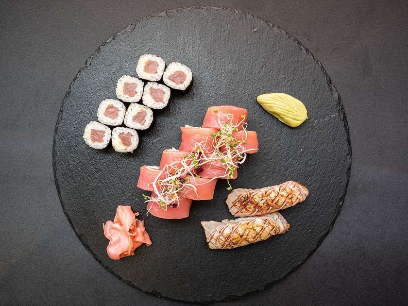 Tuna Set 18 Pcs