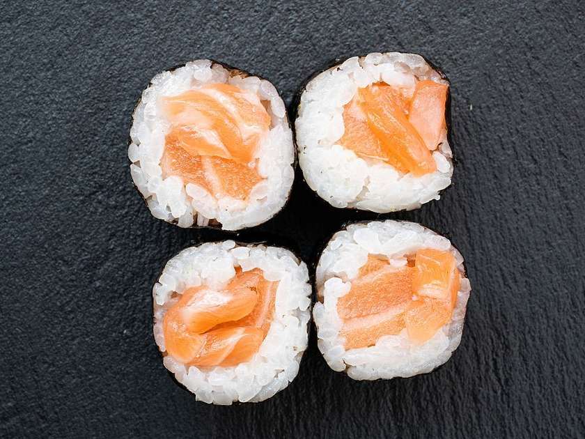 Sake Maki 8 Pcs