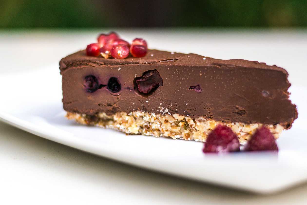 tort de ciocolata cu visine 120g