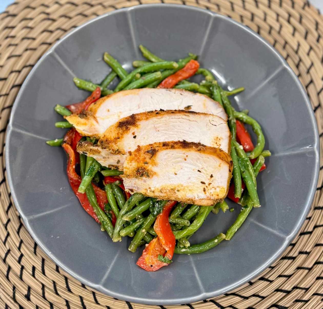 Piept de pui cu fasole verde