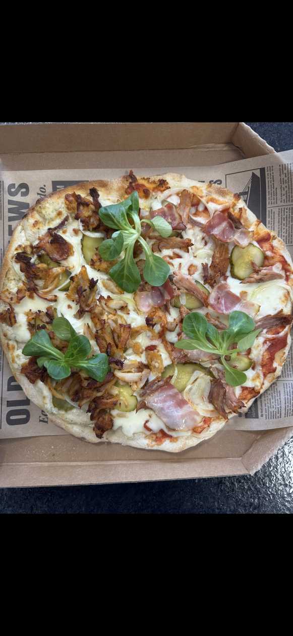 Pizza with Pulled Pork