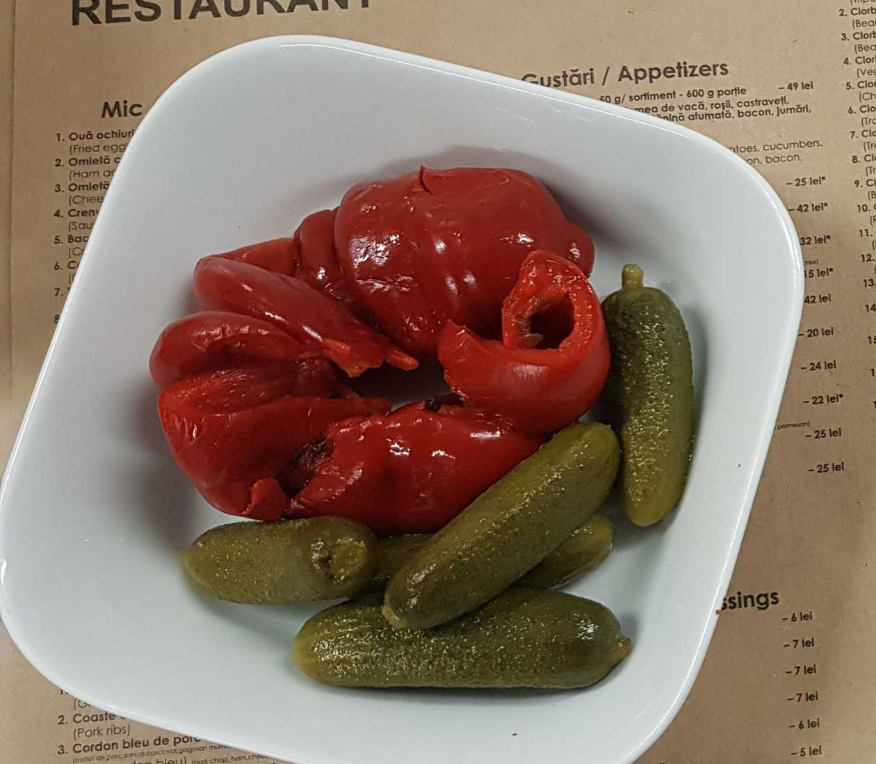 Salata de muraturi asortate