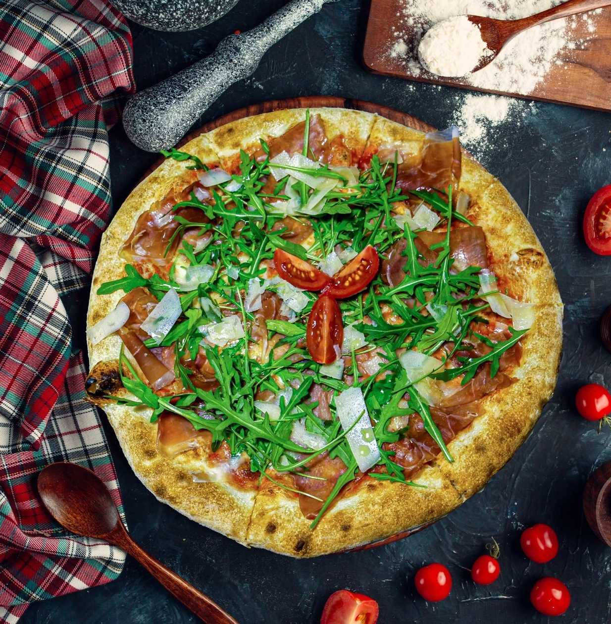 Pizza Crudo, Grana e Rucola