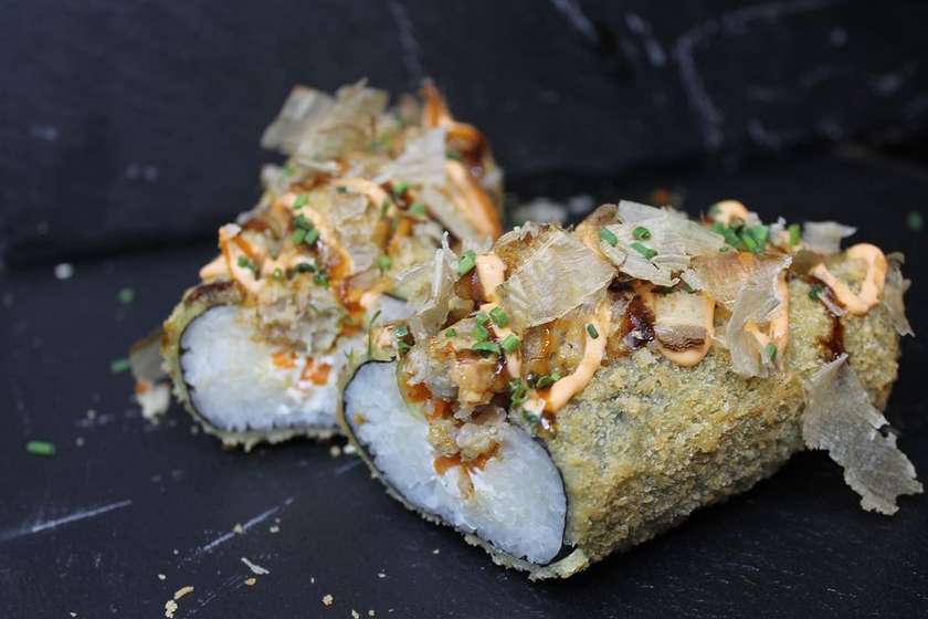 Sushi dog s rybími prstami