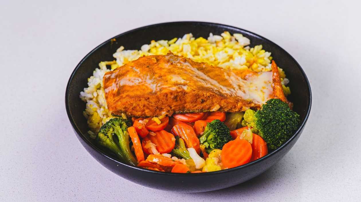 Salmon with rice & veggies