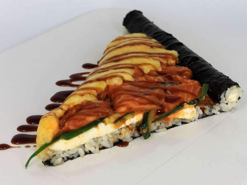 Sushi-pizza s lososom