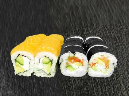 Philadelphia classic & Sake Avokado