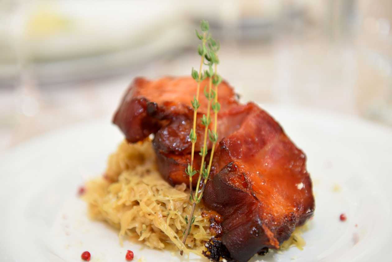 Ciolan Afumat Cu Varza Calita