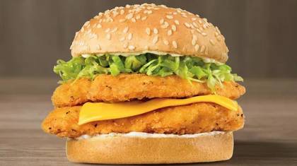 dvojitý kuřecí burger