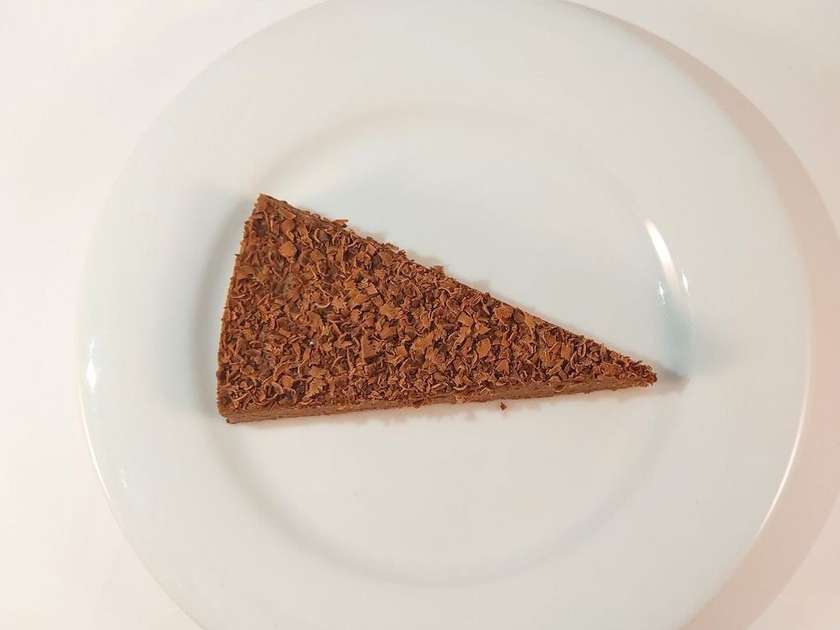 Chocolate mousse cake