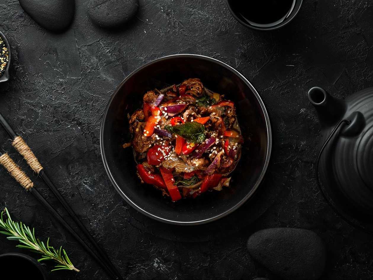 Beef & Basil Leaves