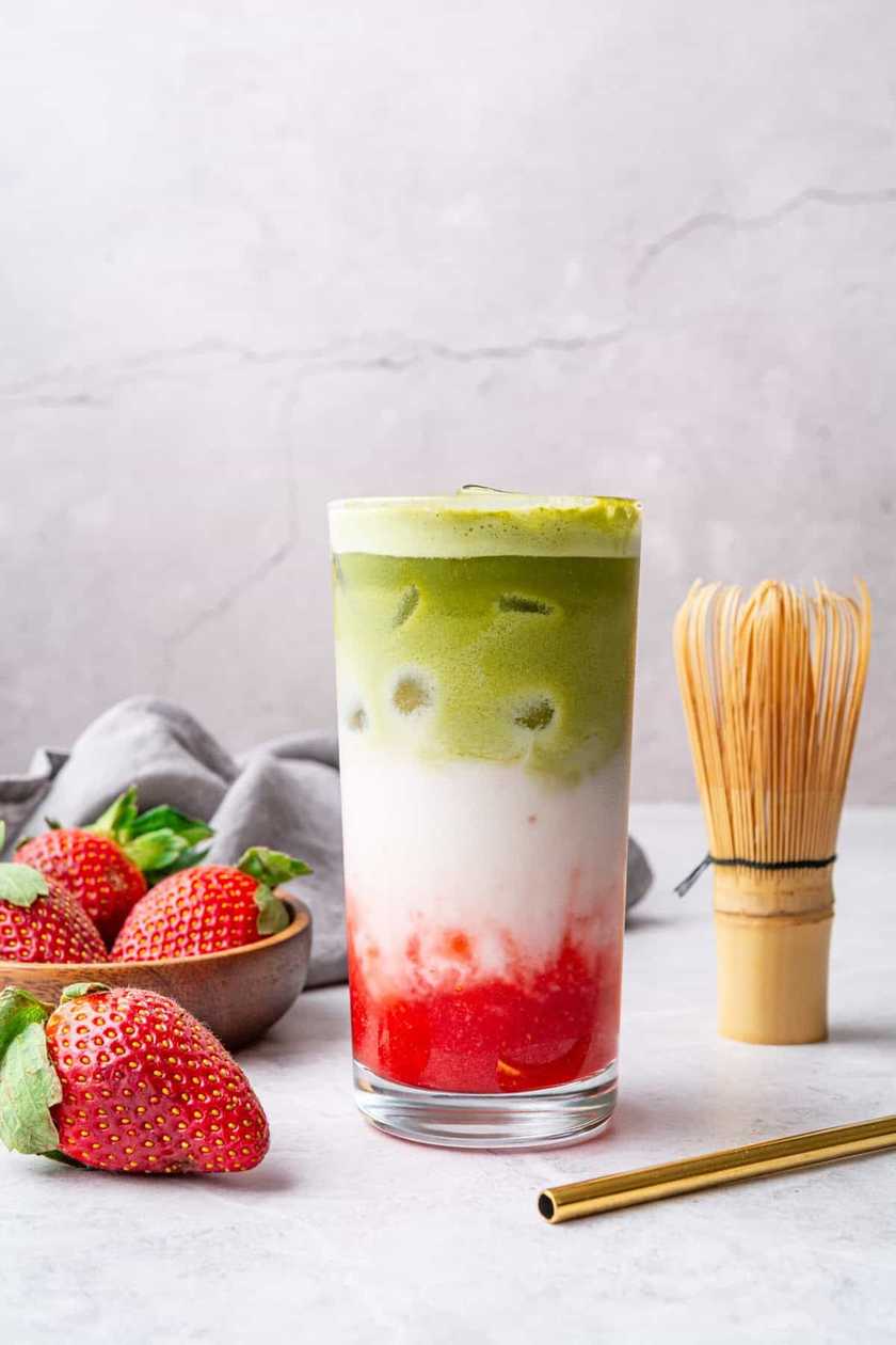 Latte Matcha cu Căpșuni, cu Gheață
