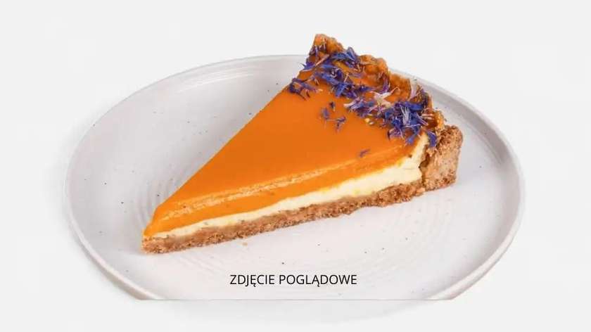 Tarta malinowa z bezą włoską W