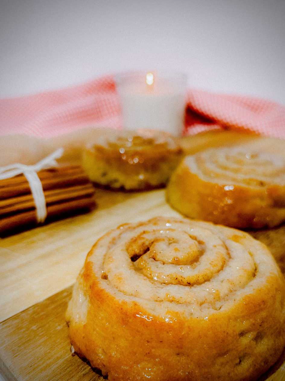 Vegan and Gluten-Free Cinnamon Roll (Single)