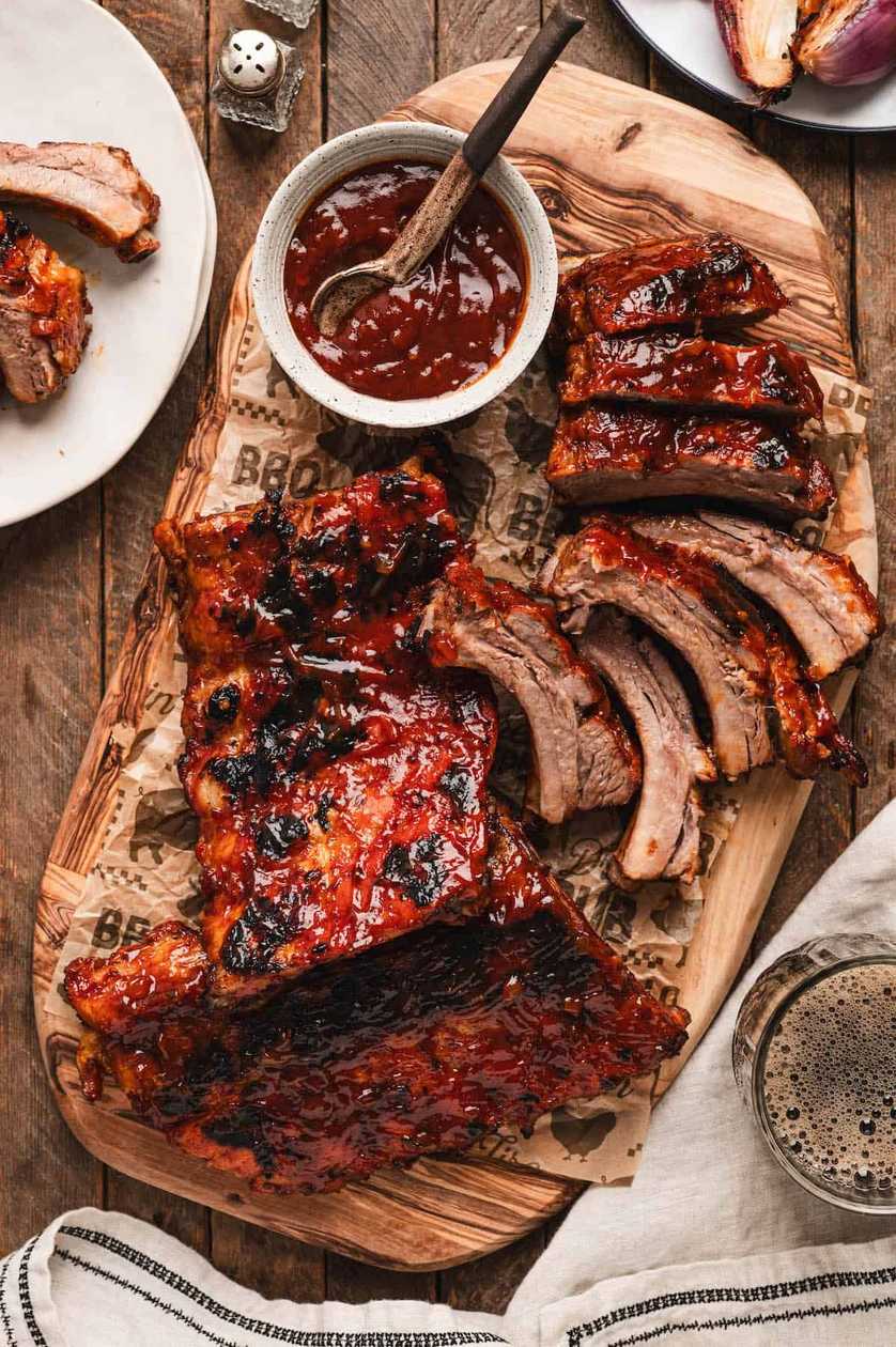 Charcoal-Grilled Pork Ribs