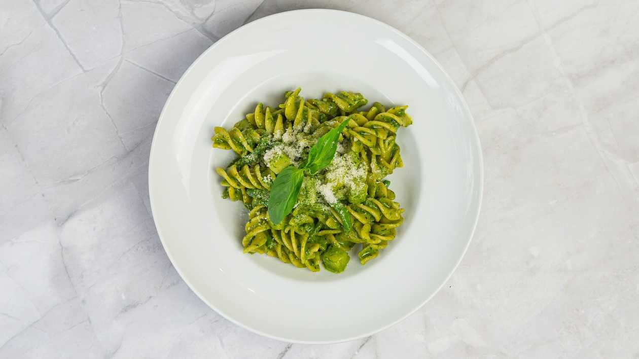Fusilloni al pesto