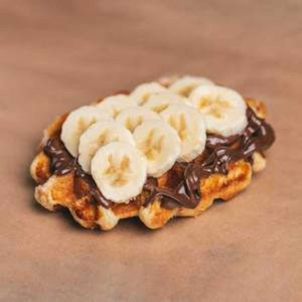Waffle With Chocolate And Banana