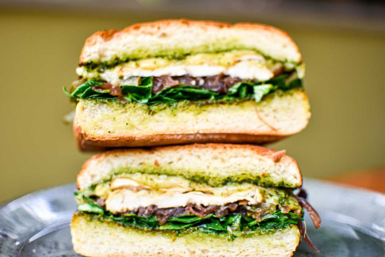 Pesto Halloumi