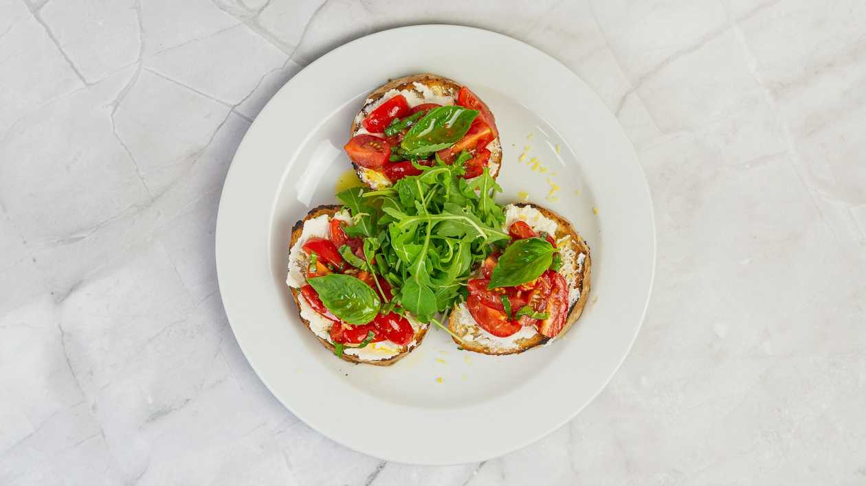 Bruschetta Tricolore