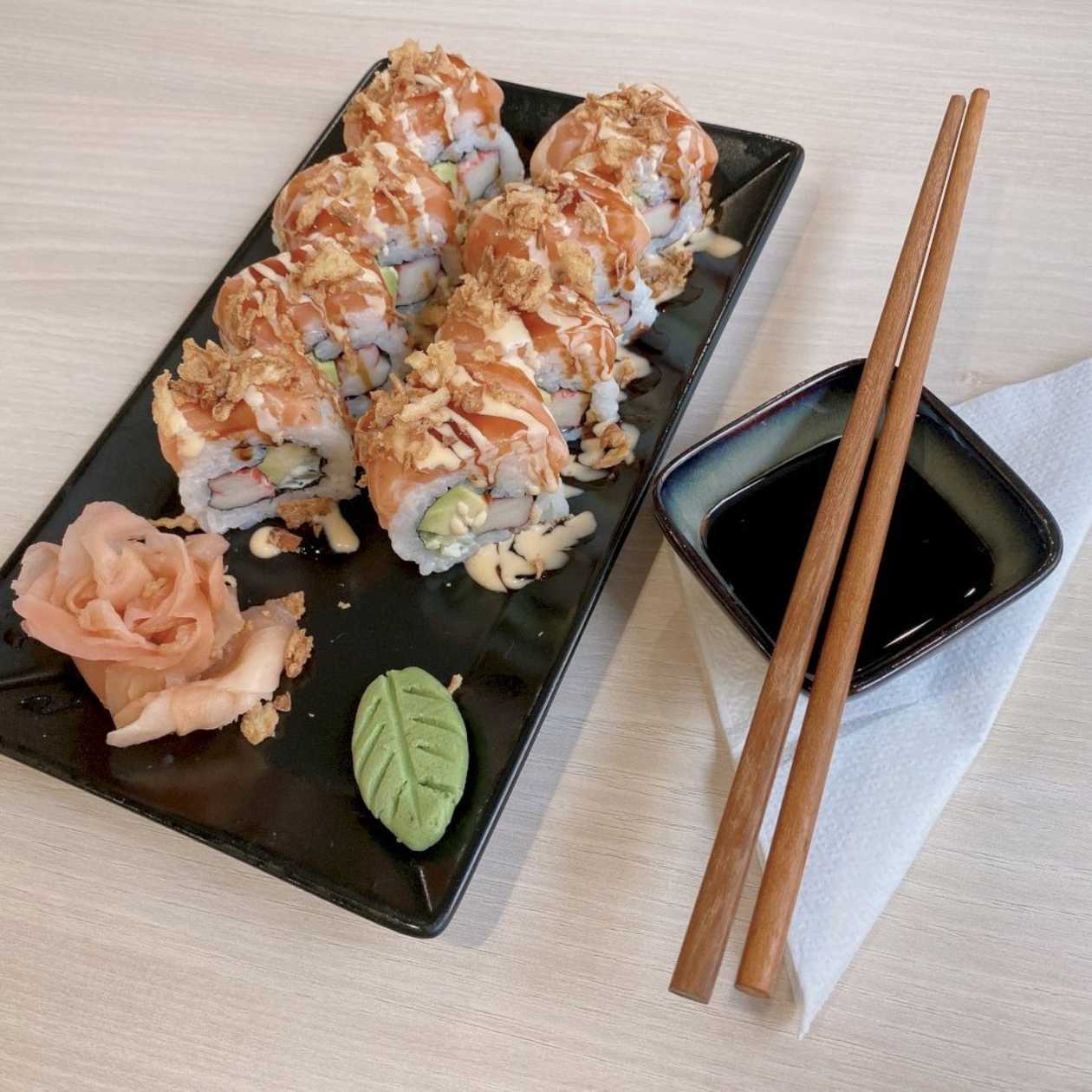 Special Rosé Rolls 8pcs