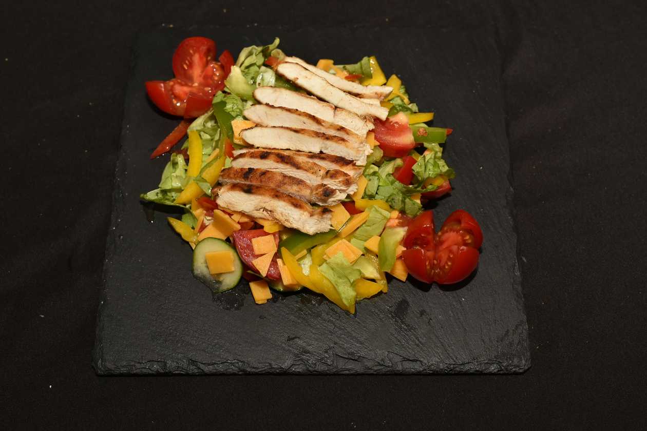 Salata pui 350 gr