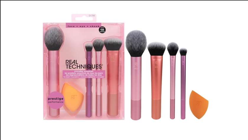 REAL TECHNIQUES  EVERYDAY ESSENTIALS SET6108
