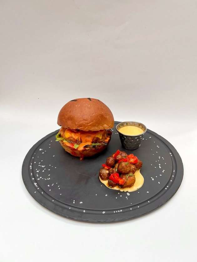 Burger with crispy chicken fillet