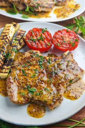 Charcoal-Grilled Pork Chops