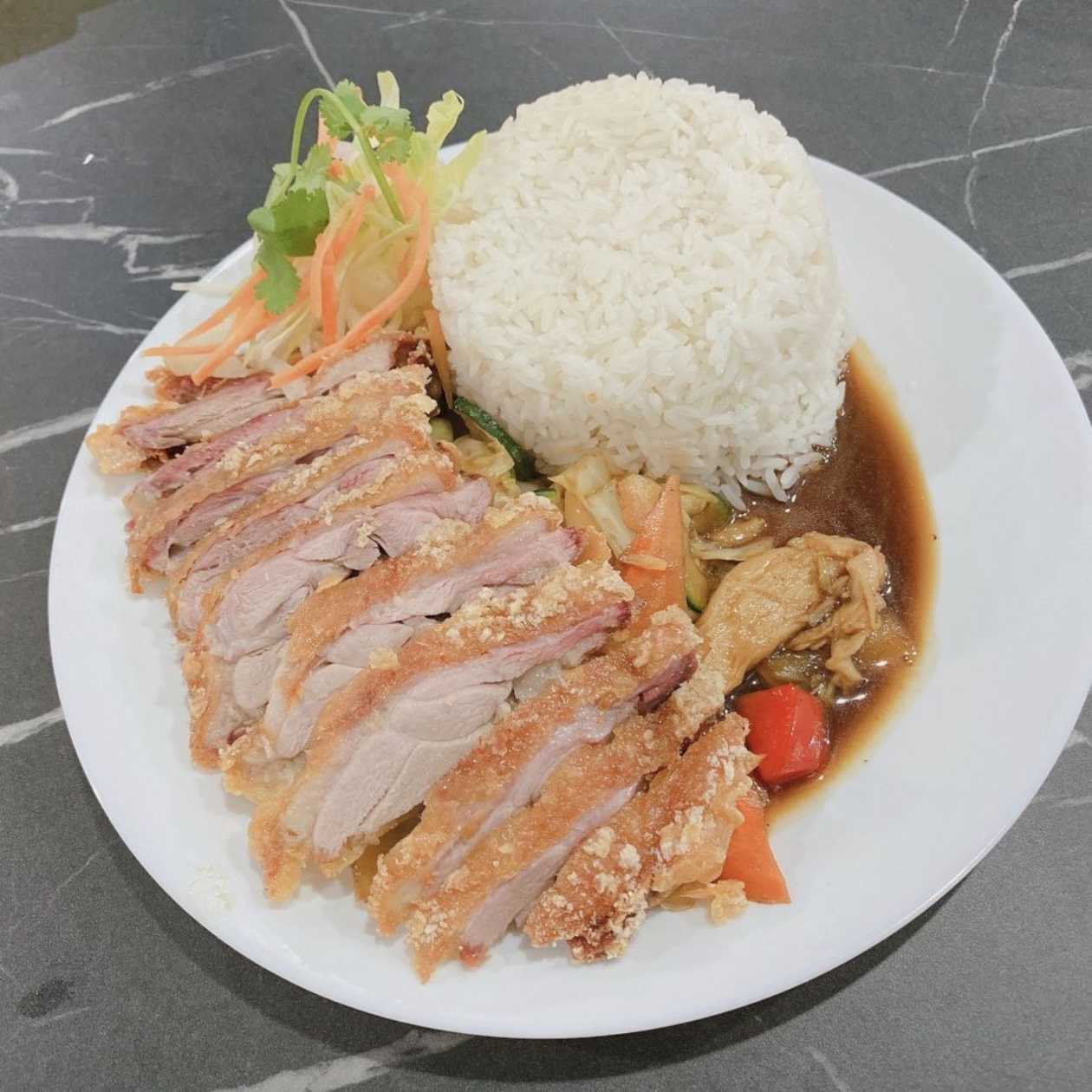 Crispy Duck with Spicy Vegetables