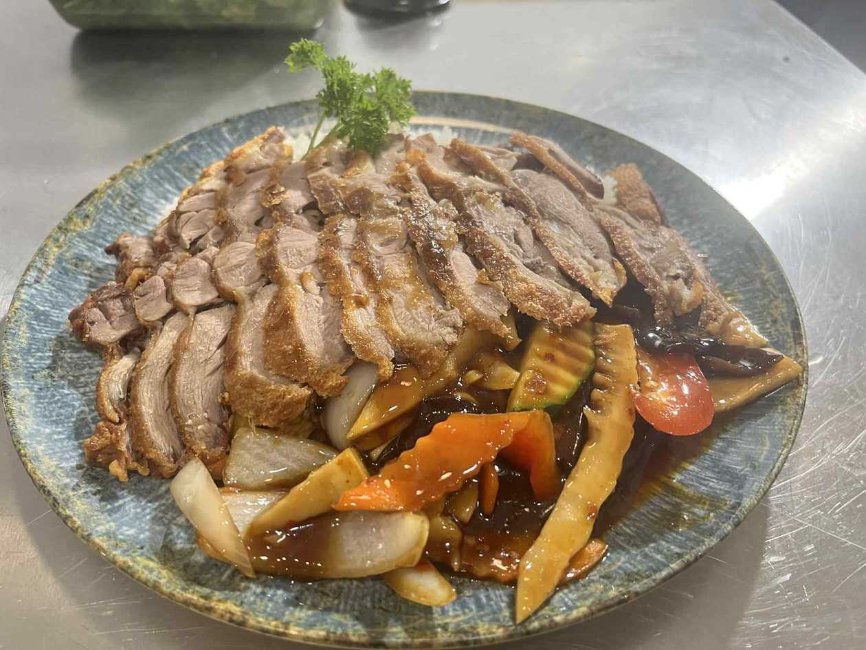 29.Duck Szechuan style with rice