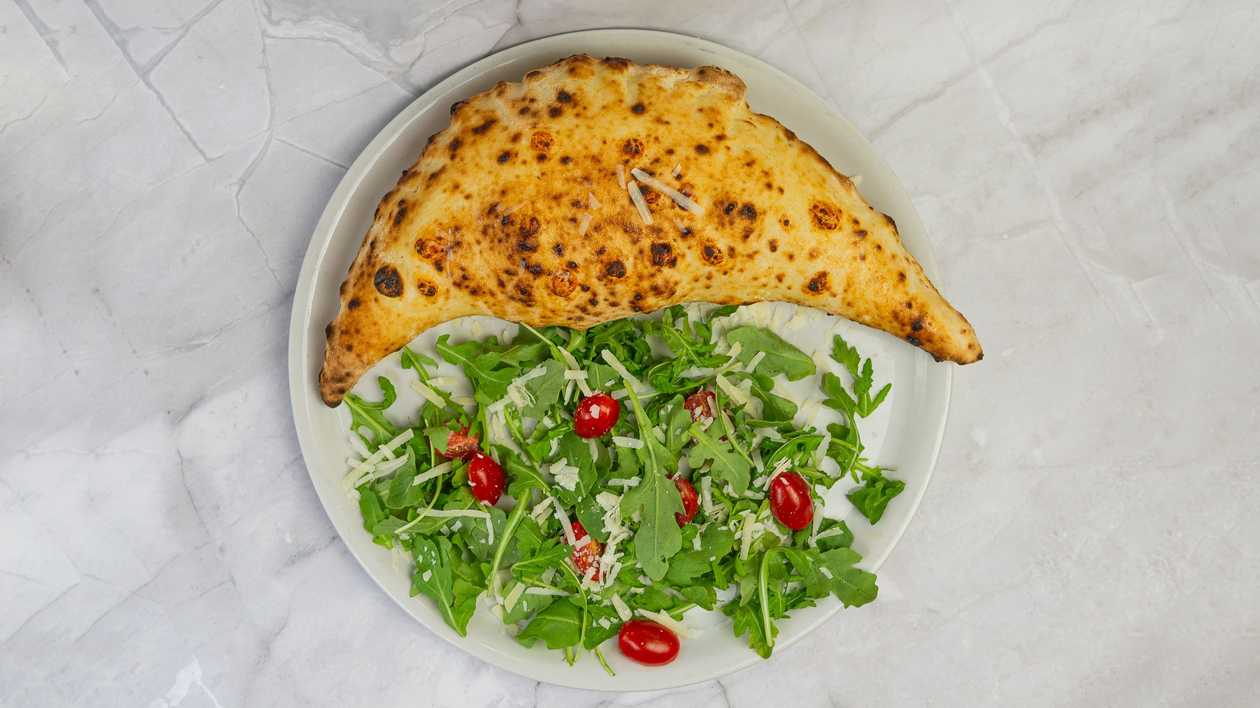 Calzone napoletano
