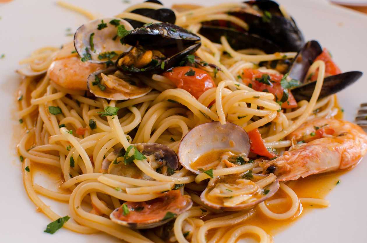 Pesto Seafood Linguini