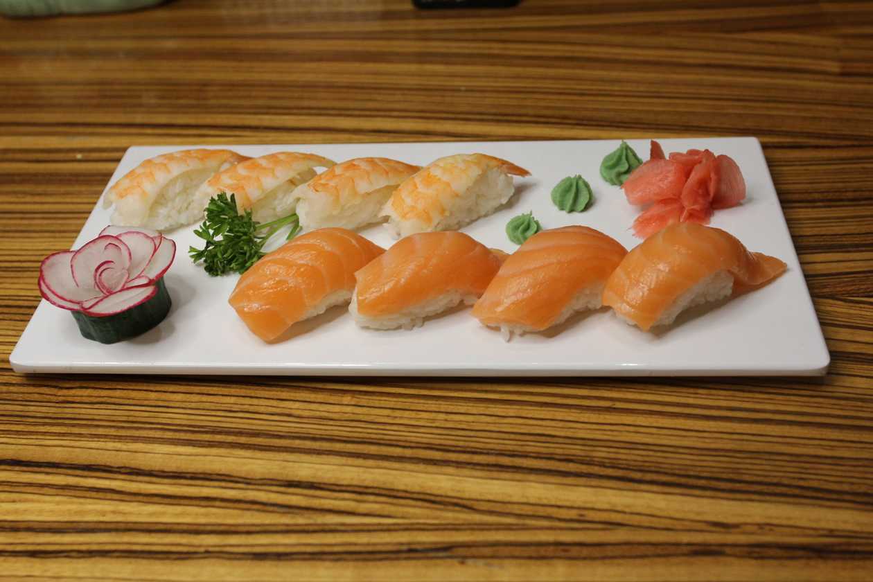 S36.Nigiri set 3 8 pcs