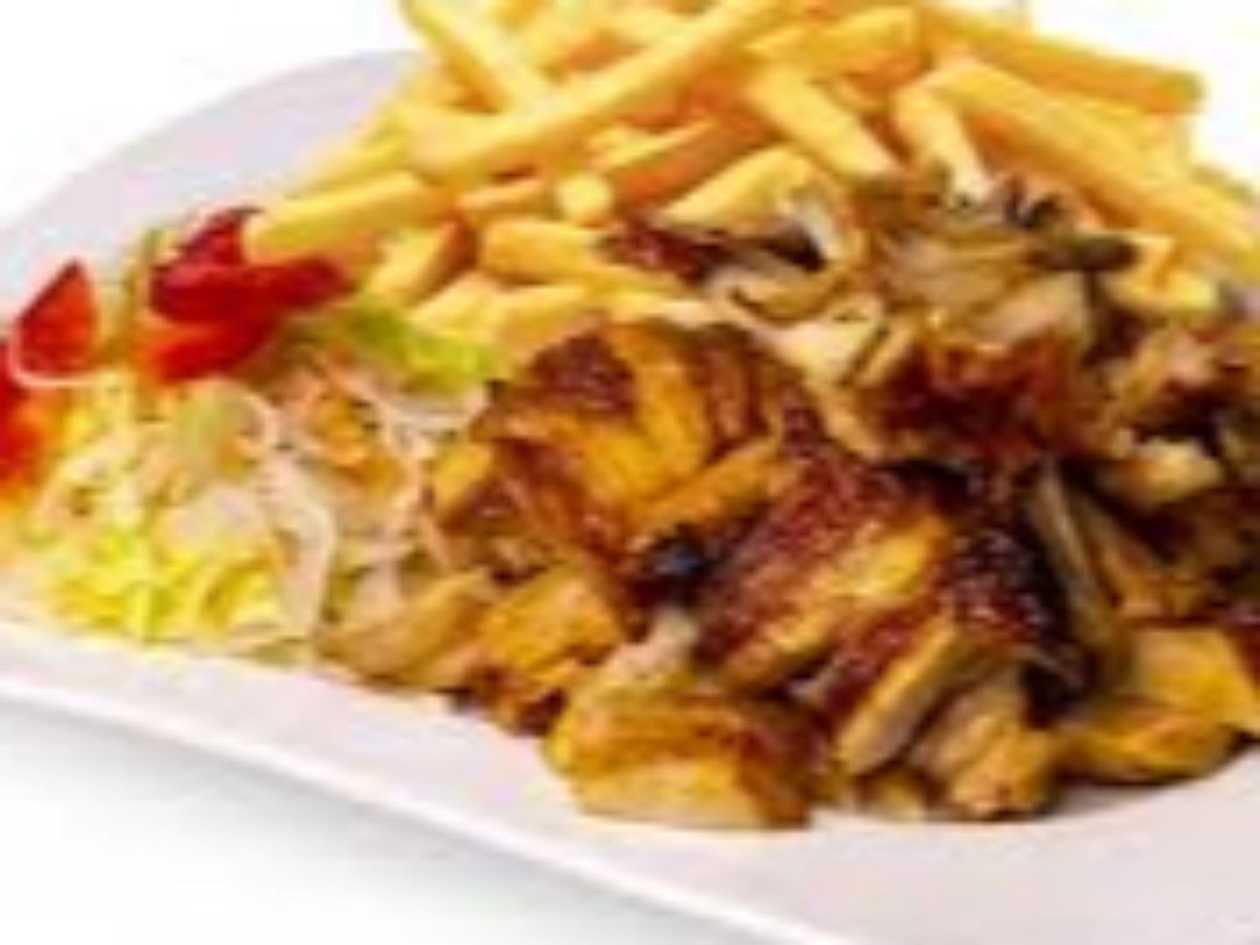 Kuřecí gyros, krokety bramborové