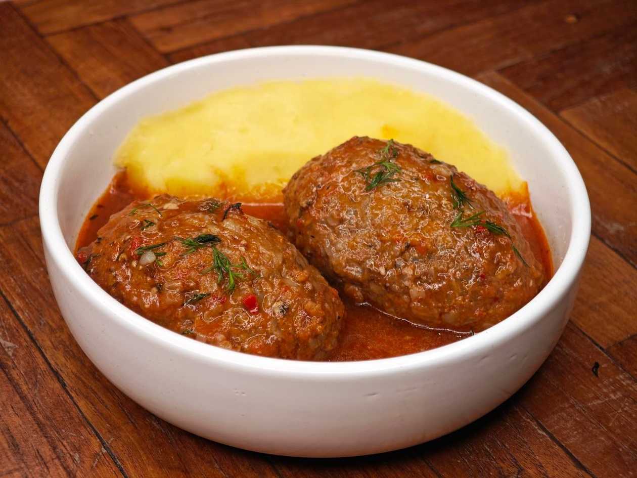 Mäsové rolky so zemiakovým pyré (gréčaniky)