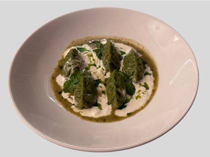 Dumplings with smoked salmon and stracchiatella