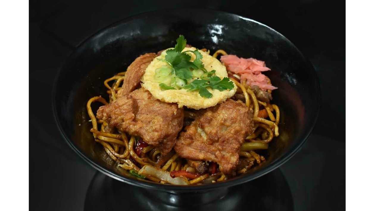Fried Noodles Chicken Karaage (450g)