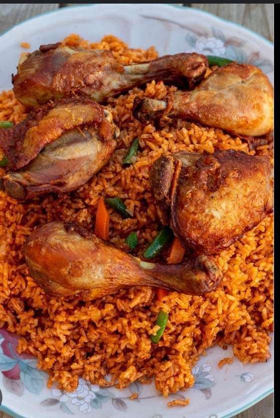 Jollof Rice with Fried Chicken (Large)