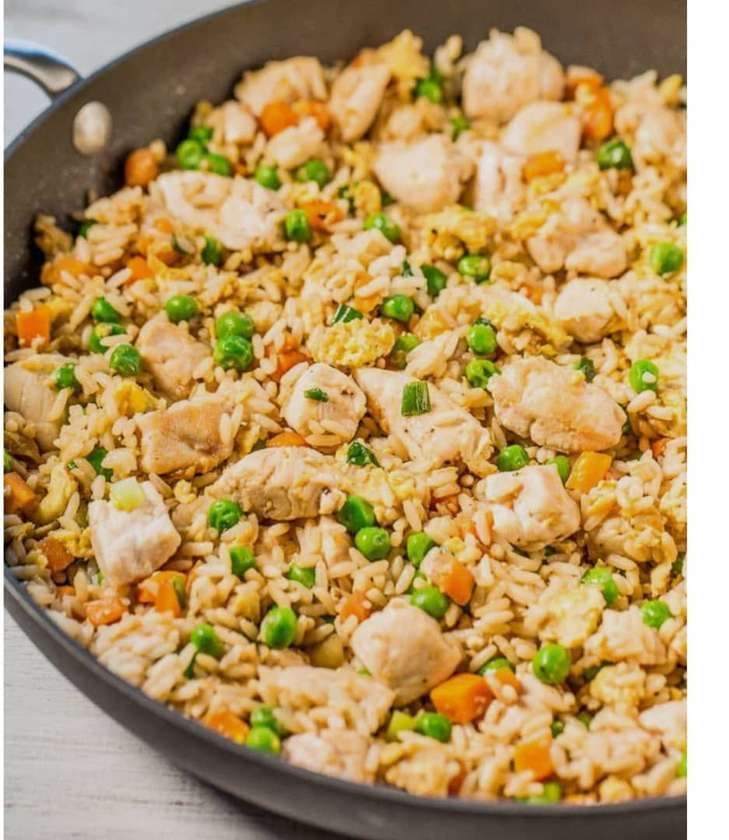 Fried Rice with Chicken Sauce