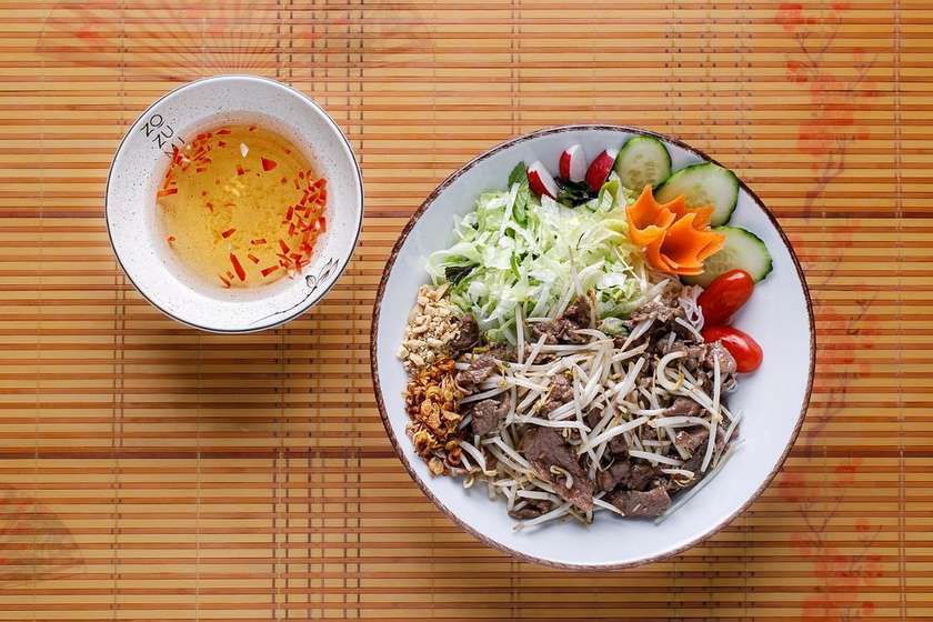 Bún bò nam bộ