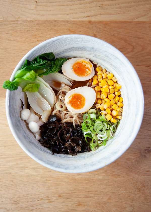 VEGGIE RAMEN (DARK OR LIGHT)