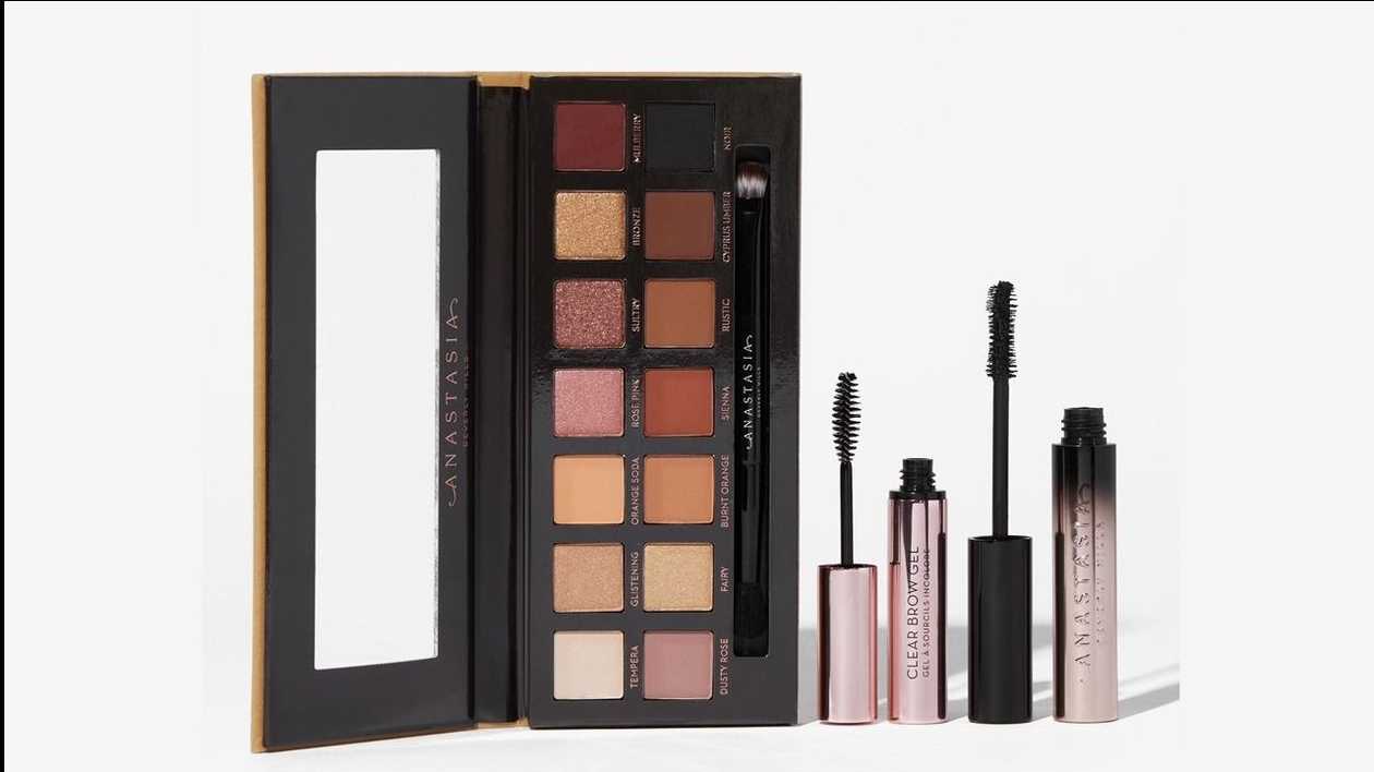 ANASTASIA  SOFT GLAM DELUXE TRIO  689304189149