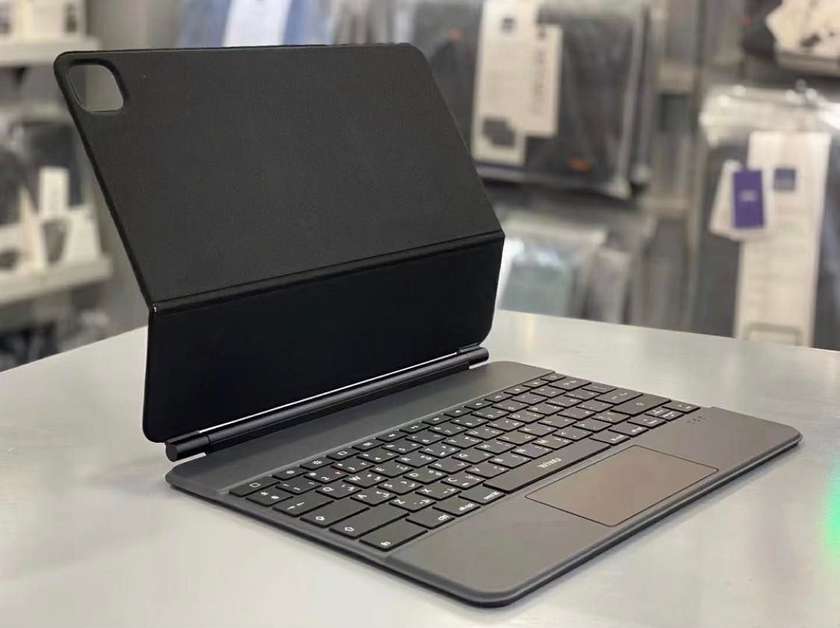 2022 iPad 10th Gen 10.9inch Magic Keybaord Case with Keypad Backlight
