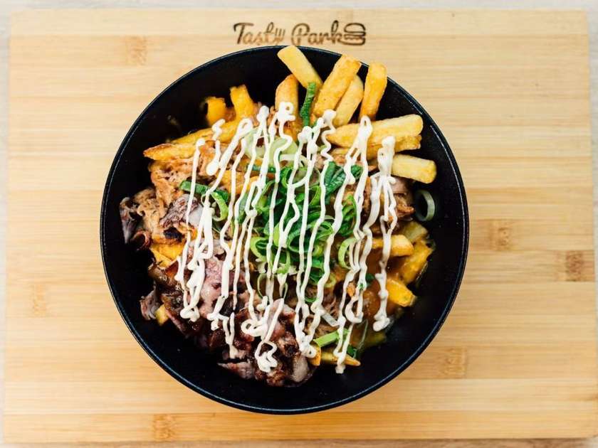 PREMIUM Loaded fries - classic