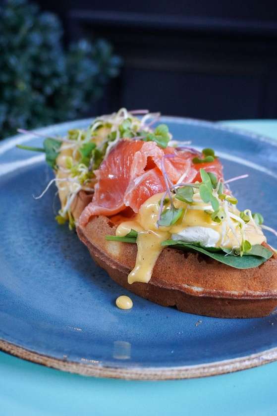 Eggs Benedict Salmon