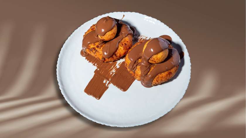 Romanian fried doughnuts with nutella